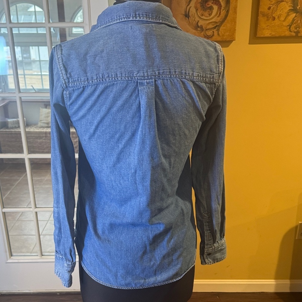 J. Crew Popover Chambray Button Front Pocket Causal Top - Picture 5 of 11